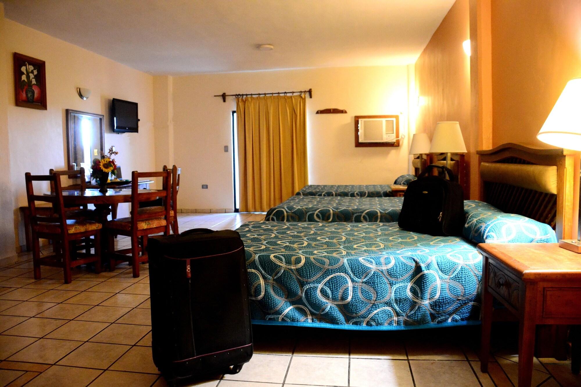 Hotel Las Fuentes Los Mochis Luaran gambar