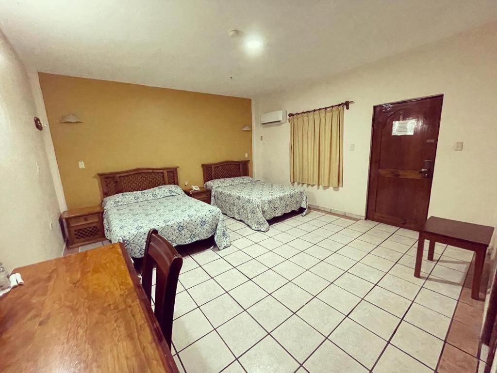 Hotel Las Fuentes Los Mochis Luaran gambar