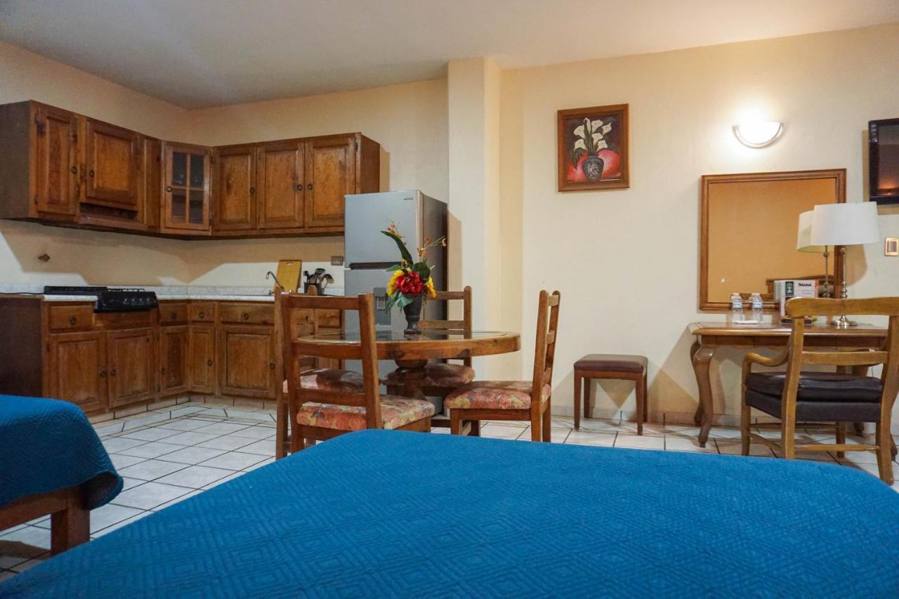 Hotel Las Fuentes Los Mochis Luaran gambar