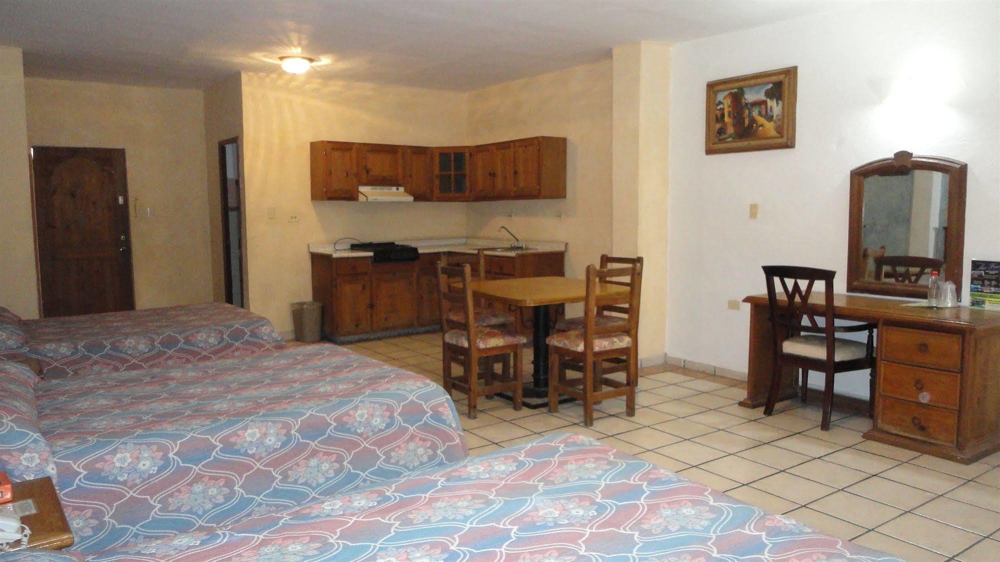 Hotel Las Fuentes Los Mochis Luaran gambar